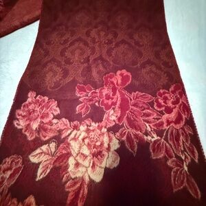 NWOT Soft Lovely Scarf by V. FRAAS